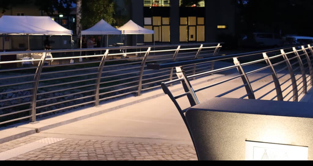 LECCOR | Germany | Neubrandenburg | Lindenbachbrücke LED-Handrail custom-profile 110×40 - References