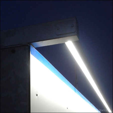 Illumination for billboards LIGHTLINE Typ 232 Vario