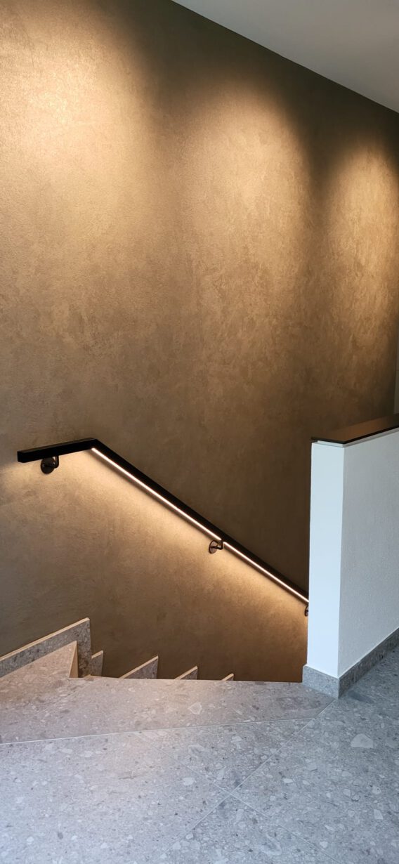 LAMANO 40x40 LED stainless steel handrail with powder coating – private residence