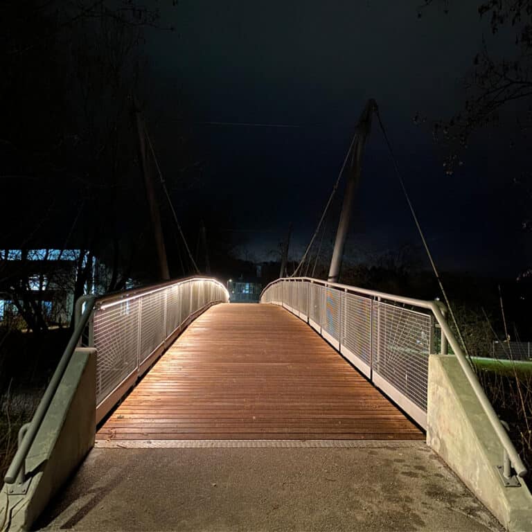 Poing Pedestrian and Cycle Bridge – LAMANO U42 LED Stainless Steel Handrail