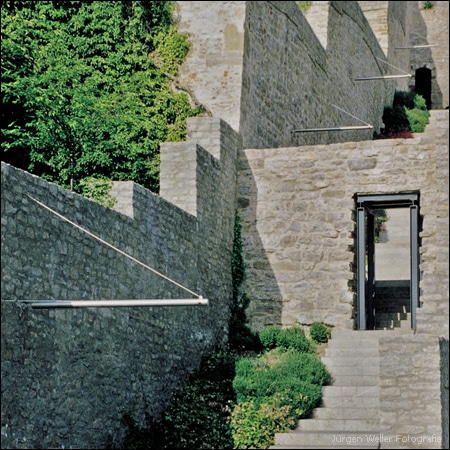 Wandleuchte FIACCOLA TYP 141an einerAußenwand