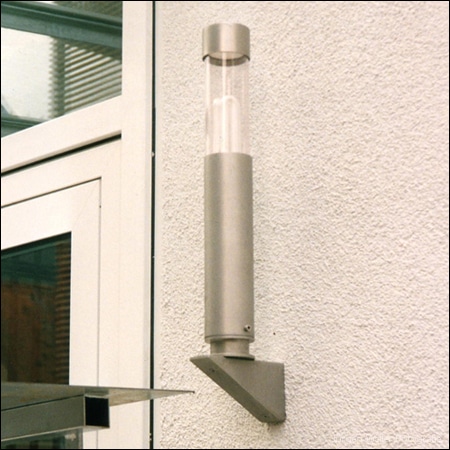 FIACCO Typ 500/151 an einer Hauswand