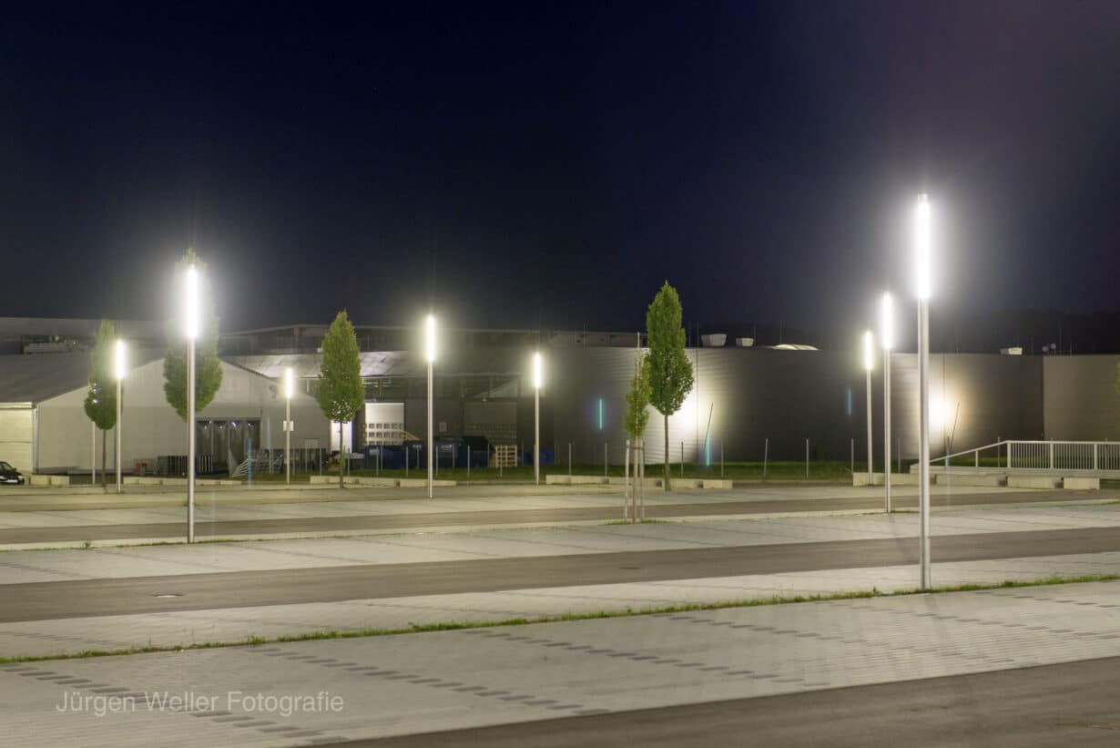 Parkplatzbeleuchtung mit LECCOR Standrohrleuchte für Sicherheit und Ästhetik